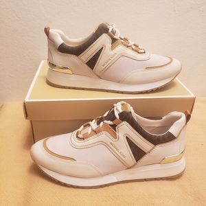 Brand New Michael Kors Pippin Trainers
